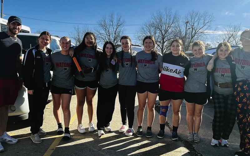 Powerlifters Fourth at Regionals