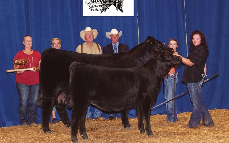 Local Showman Takes National Title