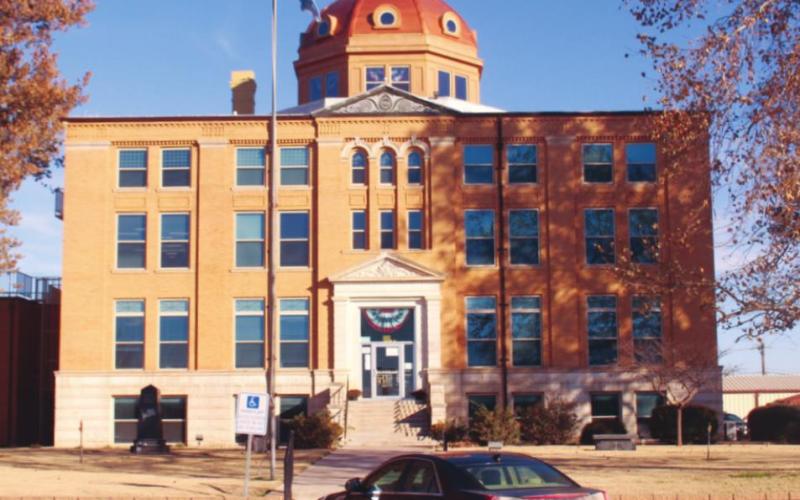 Kays Makes 1st Court Appearance for Burglary Charge