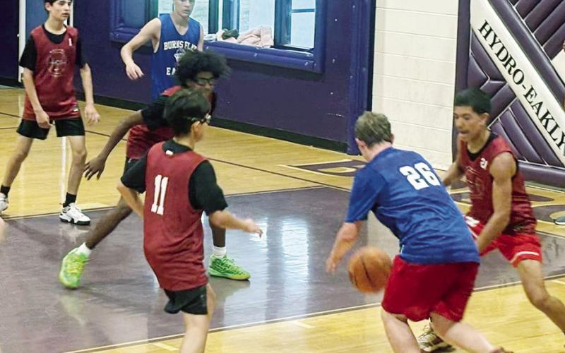Middle School Players Kick off Summer with Basketball Camp at Hydro