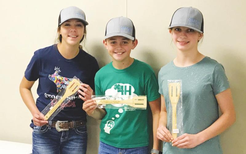 4-H Food Show Down and Cupcake Wars