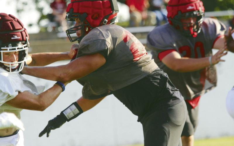 In spite of the heat, Geary held its scrimmage Friday night at Bison stadium. On hand to trade starts were Ringwood, Waynoka and Destiny Christian in addition to Geary’s own Bison. The team looked good and made some seriously awesome defensive plays. The regual rseason kicks off on Thursday, September 4 at home against the Canton Tigers.