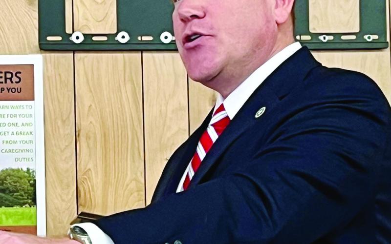 Sanders Talks High Speed Internet at Watonga Kiwanis