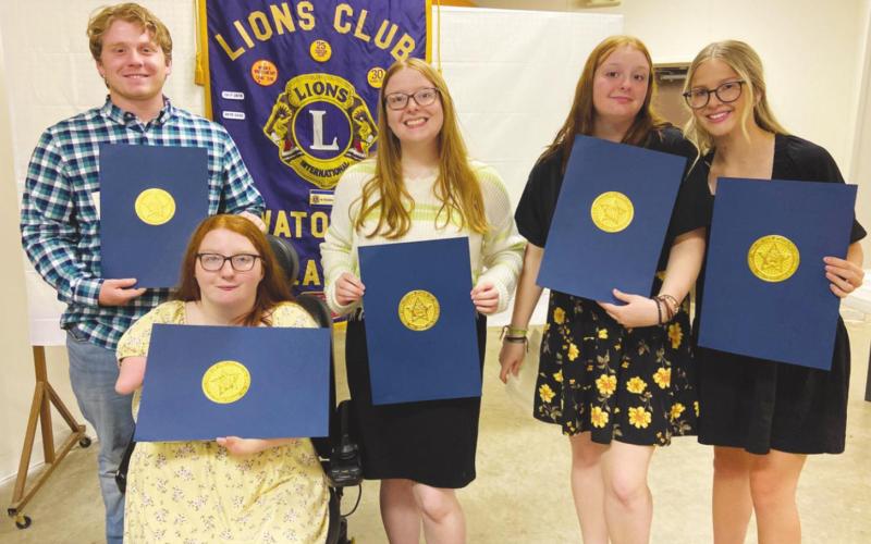 Students Honored at Lions Club Banquet