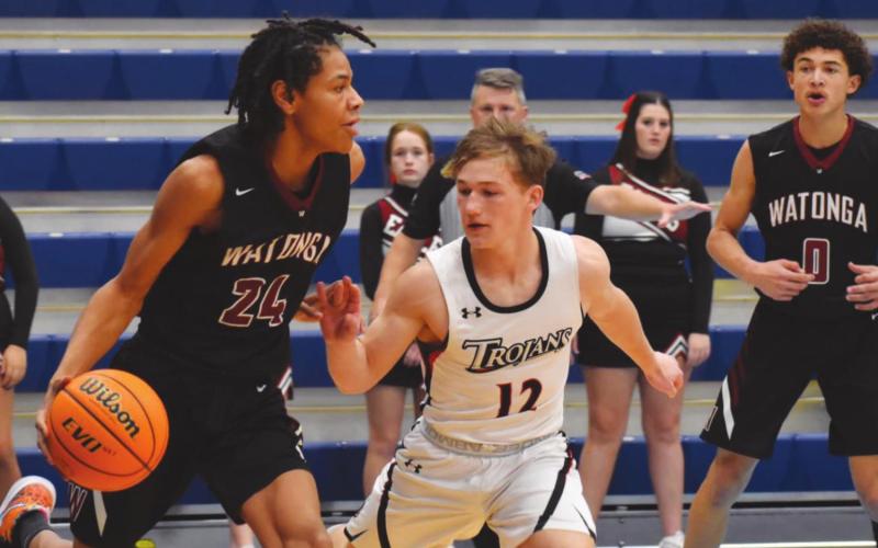 Eagles Pick Up Wins Friday, Saturday