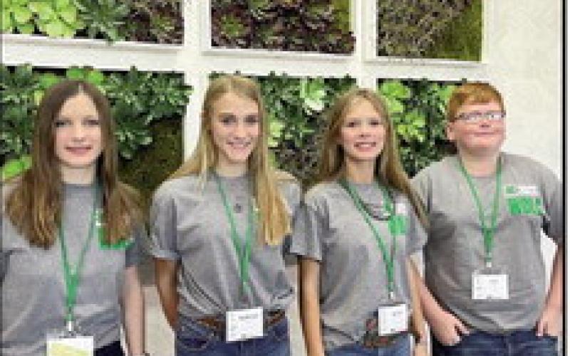 4-H Attends Leadership Conference