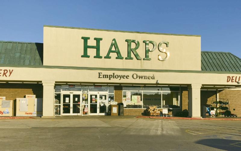 (ABOVE) The front elevation of a Harp’s Grocery store. The chain, which has 148 stores in six states including Oklahoma, has purchased Doc’s Food Stores, including the stores in Watonga and Fairview.
