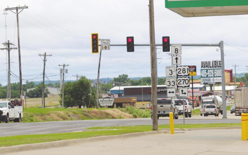 Busy Intersection Will Go Back to Flashing Light During Harvest