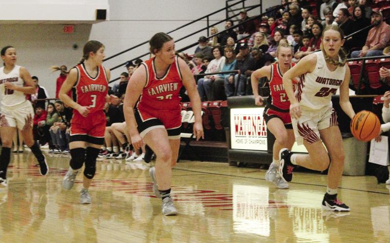 Lady Eagles Win on Senior Night
