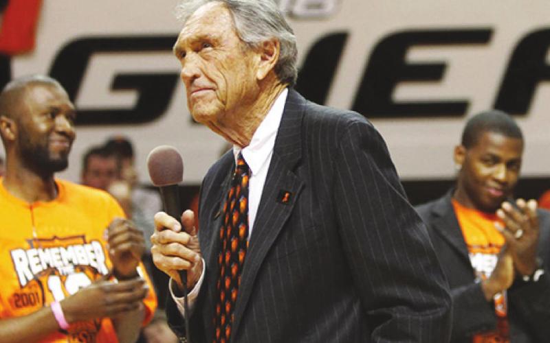 Eddie Sutton, Oklahoma Legend and Hall of Fame Basketball Coach, Dies at 84