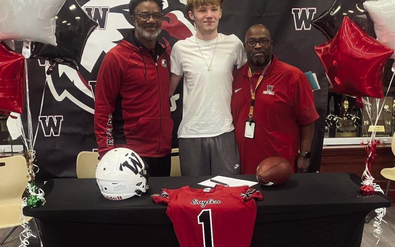 Bryson Quin-Foth, a wide receiver transfer from Oklahoma City, signs letter of intent to Panhandle State.