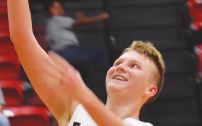 Tucker Estep (#23) smiles as he goes up for a layup in last week’s win over Hinton. The Eagles improved to 5-2 on the season and garnered a No. 20 ranking. Brenda Geels Watonga Republican