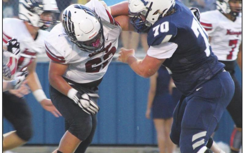 40-Point Second Half Lifts Eagles Over Minco