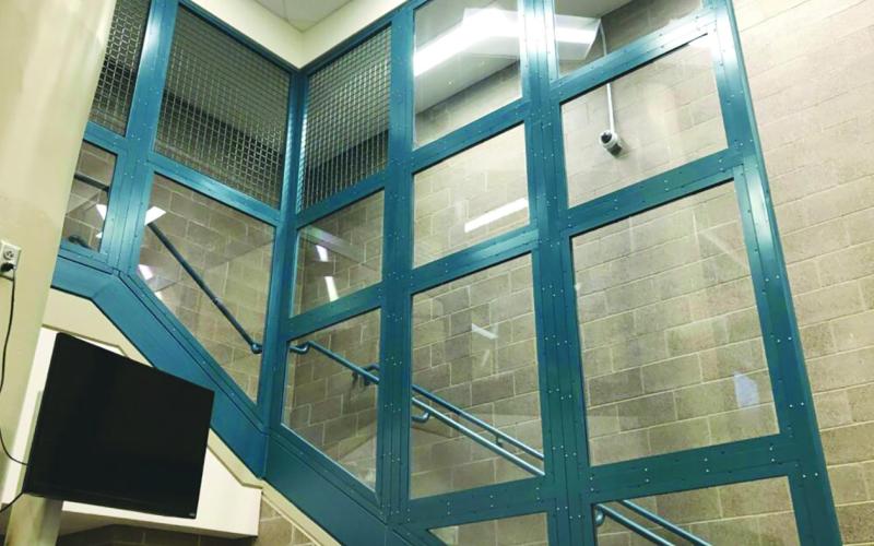 The Washington County Jail is of the mezzanine style preferred by the architects working for the Blaine County Commission, although this is not a design by the same firm.