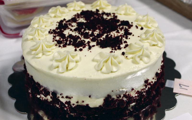 Lions Club Cake Auction Set