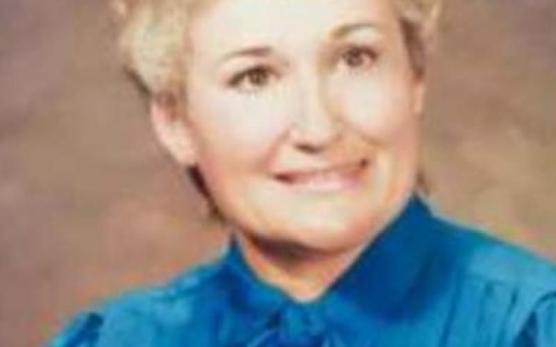Norita Marie (Laubach) Curtin