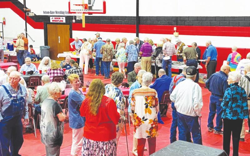 Geary High School Alumni Banquet Sees Good Turnout on Memorial Day