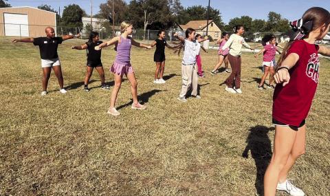 Mini Cheer Builds Teamwork