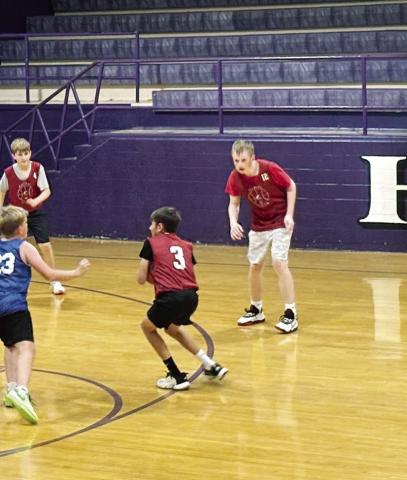 Middle School Players Kick off Summer with Basketball Camp at Hydro