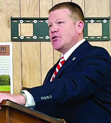 Sanders Talks High Speed Internet at Watonga Kiwanis