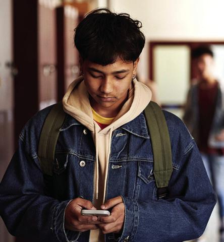 What to Know About Smartphone Use in School