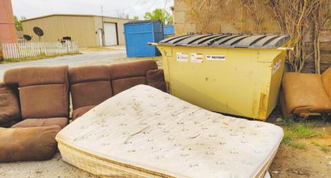 Council Discusses Trash Service, Approves Splash Pad Updates