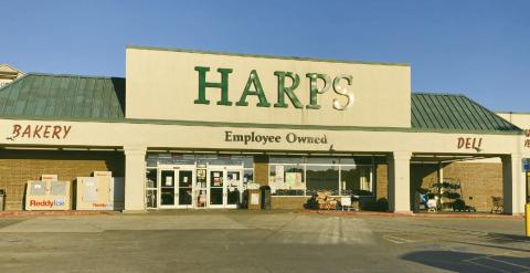 (ABOVE) The front elevation of a Harp’s Grocery store. The chain, which has 148 stores in six states including Oklahoma, has purchased Doc’s Food Stores, including the stores in Watonga and Fairview.