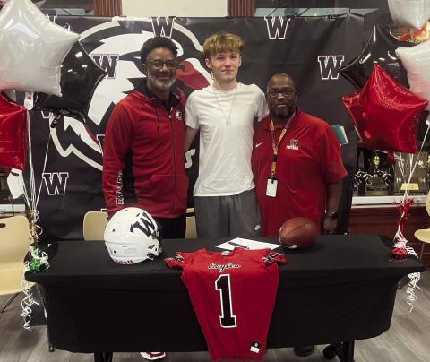 Bryson Quin-Foth, a wide receiver transfer from Oklahoma City, signs letter of intent to Panhandle State.