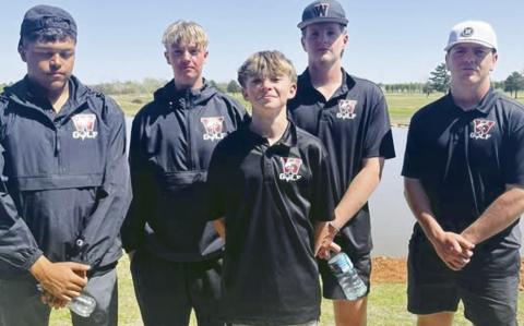 Watonga boys finished ninth overall in the Dover Small School Invitational at Kingfisher. Parker Roberts led the team with a PR of 76, coming in 5th place individually. Cooper House shot an amazing 88 (2 away from his PR), placing individually in the top 30. Dayson Cash had a PR of 98 and both Talen Smith and Sam Miller rounded out the team with some of their best shots of the season.