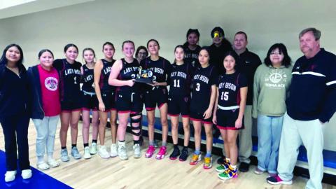 Roundballers at Cordell Tournament